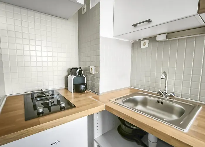 T2 Avec Parking Et Terrasse à St Raphael Appartement