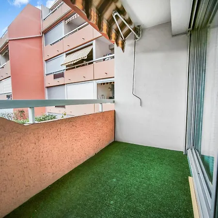 公寓 T2 Avec Parking Et Terrasse A St Raphael *