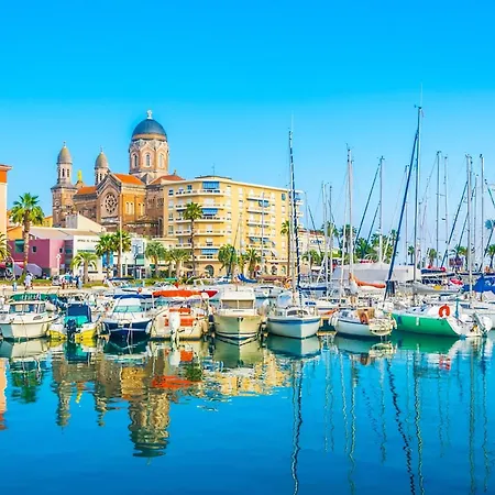 公寓 T2 Avec Parking Et Terrasse A St Raphael Saint-Raphaël